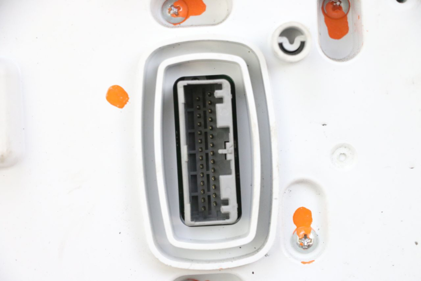 photo de TACHOMETER  PIAGGIO MP3 HPE 300 (2019 - 2026) - Weitere Ansicht des Artikels