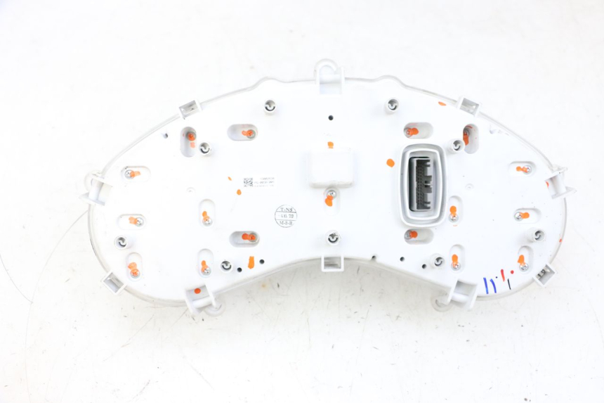 photo de TACHOMETER  PIAGGIO MP3 HPE 300 (2019 - 2026) - Ergänzendes Produktfoto