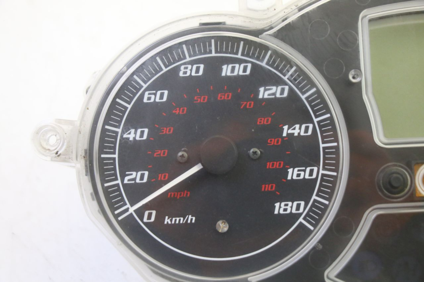photo de TACHOMETER PIAGGIO MP3 LT 400 (2007 - 2012) - Detailansicht des Bauteils