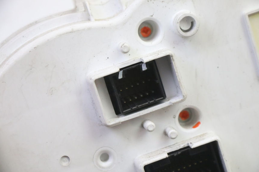 photo de TACHOMETER  PIAGGIO MP3 RL 250 (2007 - 2010)