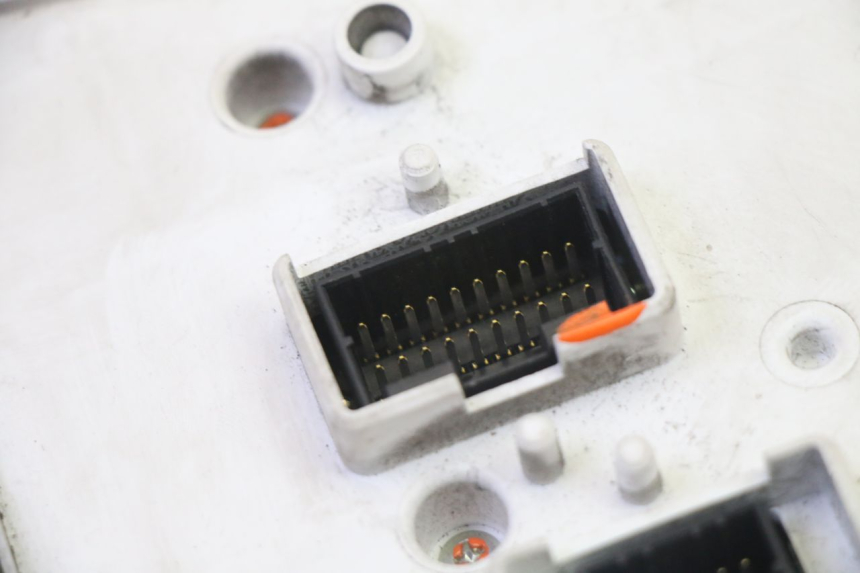 photo de TACHOMETER PIAGGIO MP3 125 (2006 - 2014)