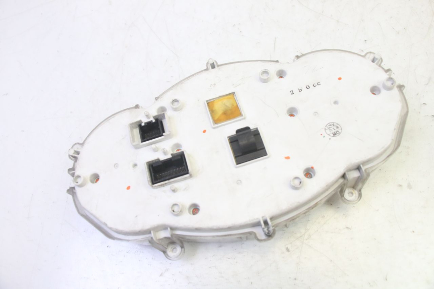 photo de TACHOMETER  PIAGGIO MP3 RL 250 (2007 - 2010)