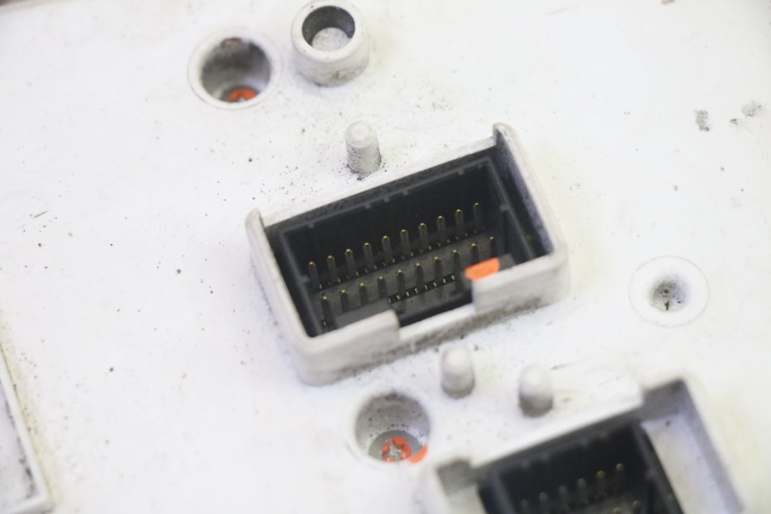 photo de TACHOMETER PIAGGIO MP3 125 (2006 - 2014)