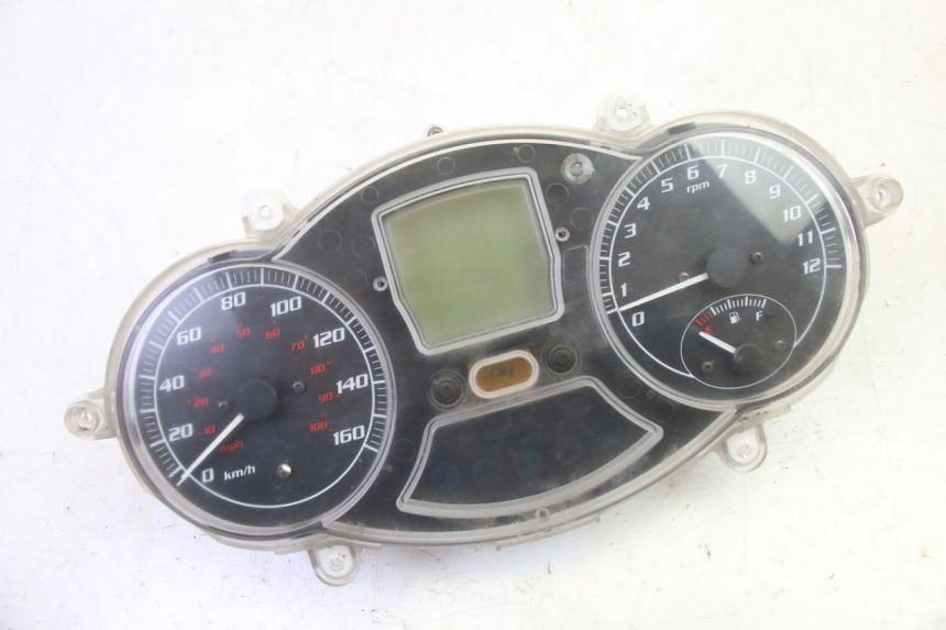 photo de TACHOMETER  PIAGGIO MP3 RL 250 (2007 - 2010) - Hauptansicht