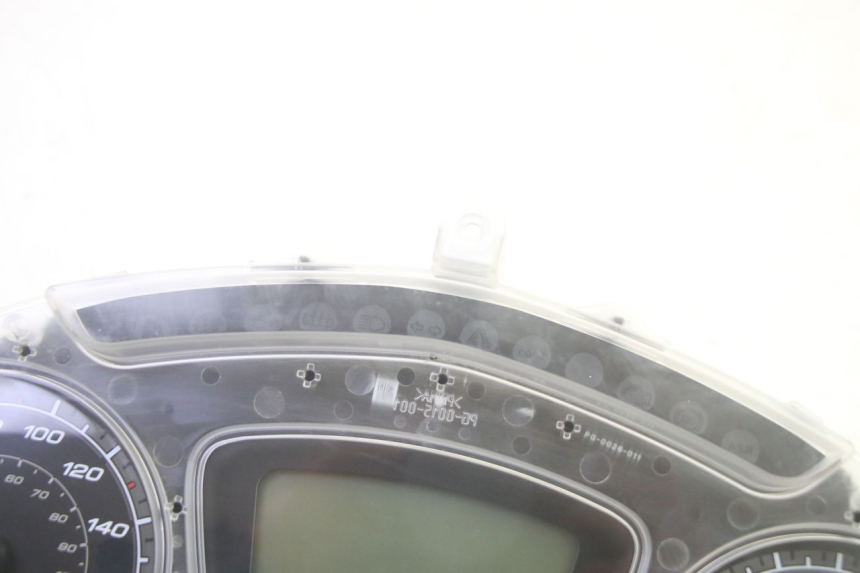 photo de TACHOMETER  PIAGGIO MP3 500 (2016 - 2018) - Alternative Perspektive
