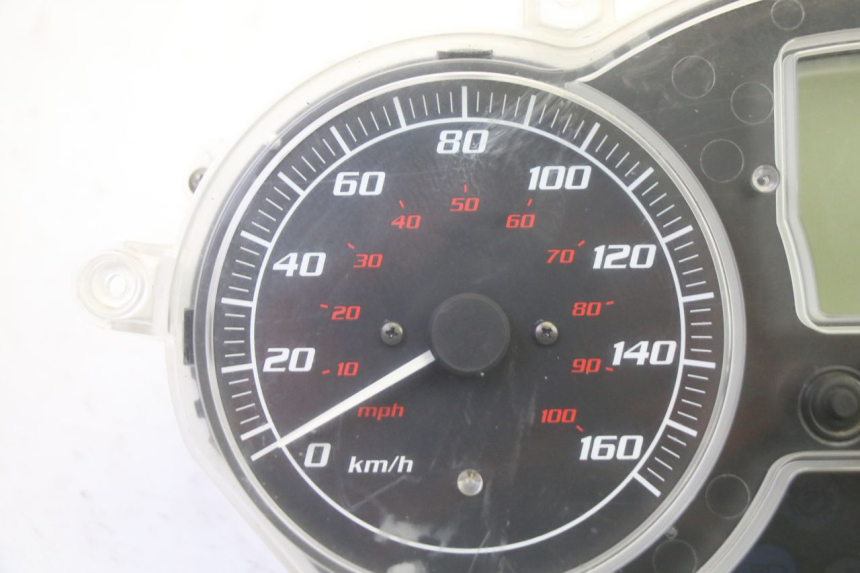 photo de TACHOMETER  PIAGGIO MP3 RL 250 (2006 - 2010) - Alternative Perspektive