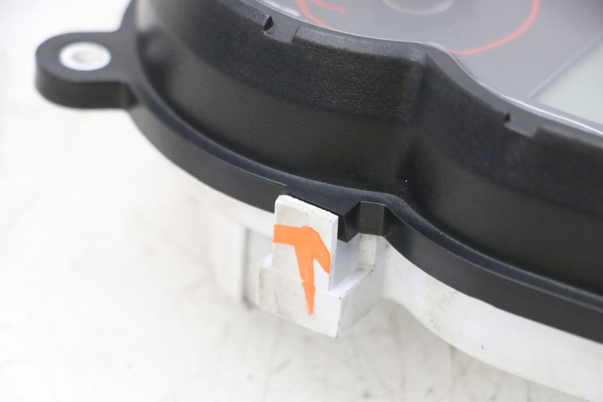 photo de TACHOMETER PIAGGIO NEW TYPHOON 50 (2018 - 2021) - Zoom auf Komponenten