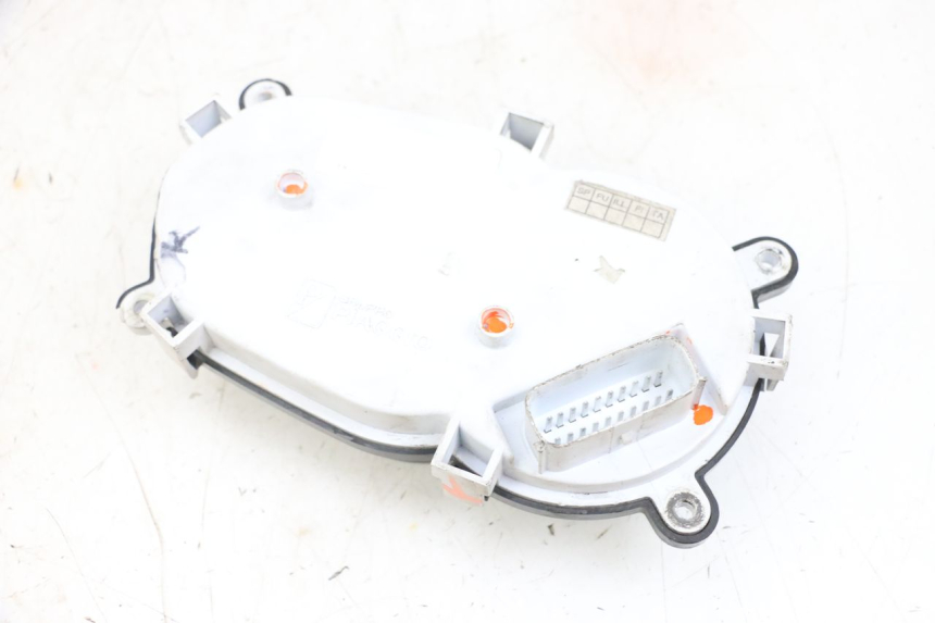 photo de TACHOMETER PIAGGIO NEW TYPHOON 50 (2018 - 2021) - Details der Befestigungspunkte