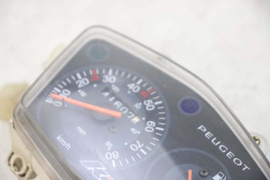 photo de TACHOMETER PEUGEOT KISBEE 4T 50 (2010 - 2017)