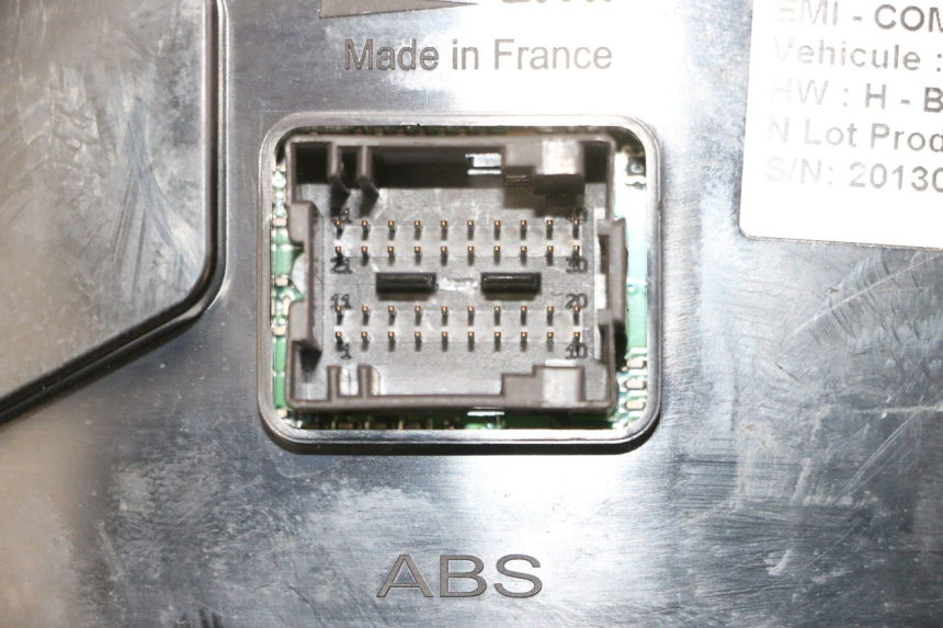photo de TACHOMETER  PEUGEOT SATELIS 125 (2013 - 2018)