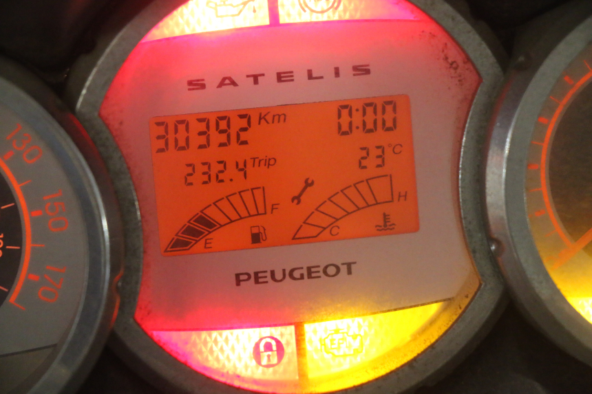 photo de TACHOMETER PEUGEOT SATELIS COMPRESSOR K15 125 (2006 - 2009)