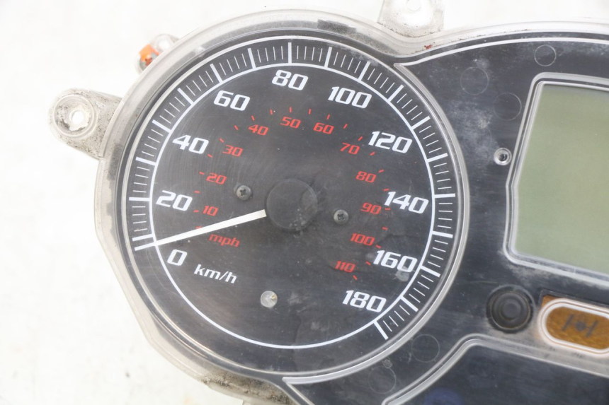 photo de TACHOMETER PIAGGIO MP3 LT 400 (2007 - 2012)