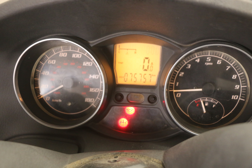 photo de TACHOMETER PIAGGIO MP3 LT 400 (2007 - 2012)