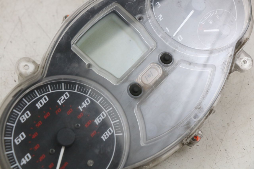 photo de TACHOMETER PIAGGIO MP3 LT 400 (2007 - 2012)