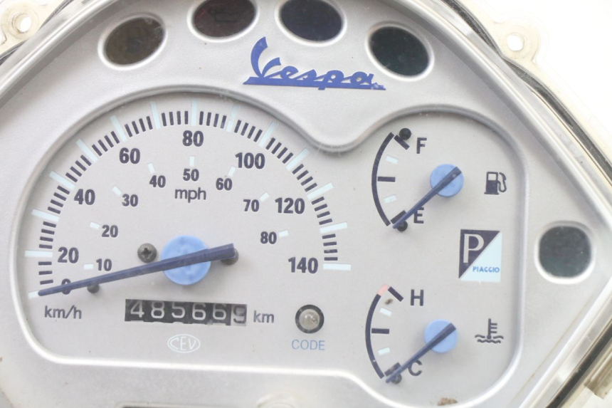 photo de TACHOMETER  PIAGGIO VESPA GRANTURISMO 125 (2003 - 2007)