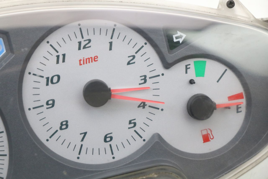 photo de TACHOMETER PIAGGIO X8 125 (2004 - 2007)