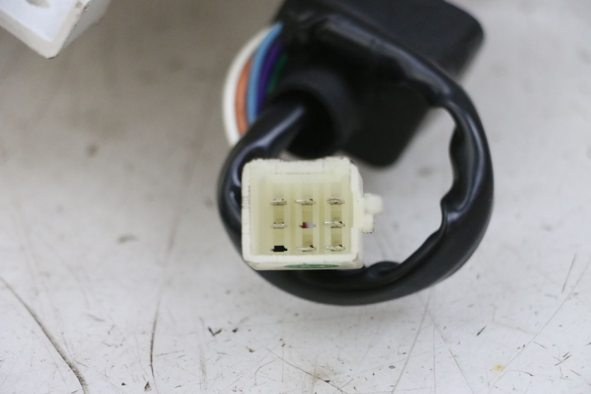 photo de TACHOMETER  EFUN PUSA 1 - Details der Befestigungspunkte