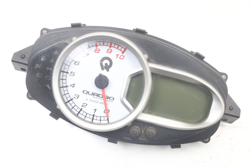 photo de TACHOMETER QUADRO 3D S 350 (2013 - 2018)