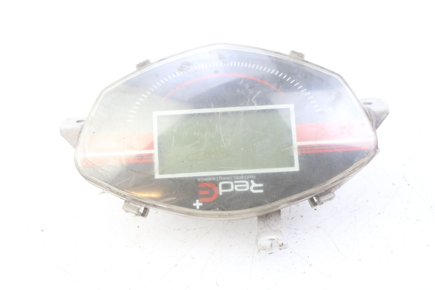 photo de TACHOMETER RED ELECTRIC RED E PRO 1 (2017 - 2019)