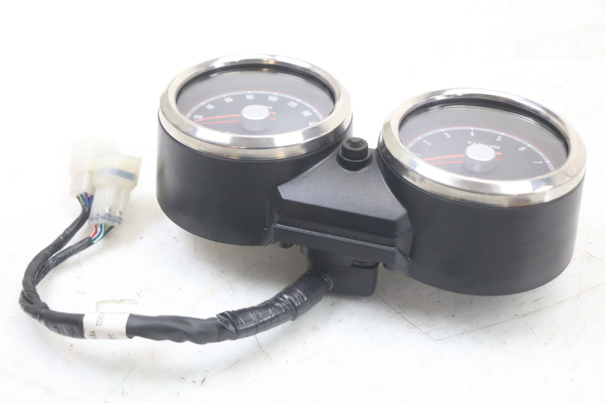 photo de TACHOMETER  ROYAL ENFIELD CONTINENTAL GT 650 (2019 - 2024)