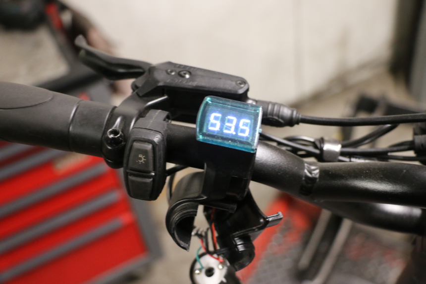photo de TACHOMETER  HERO S10 1