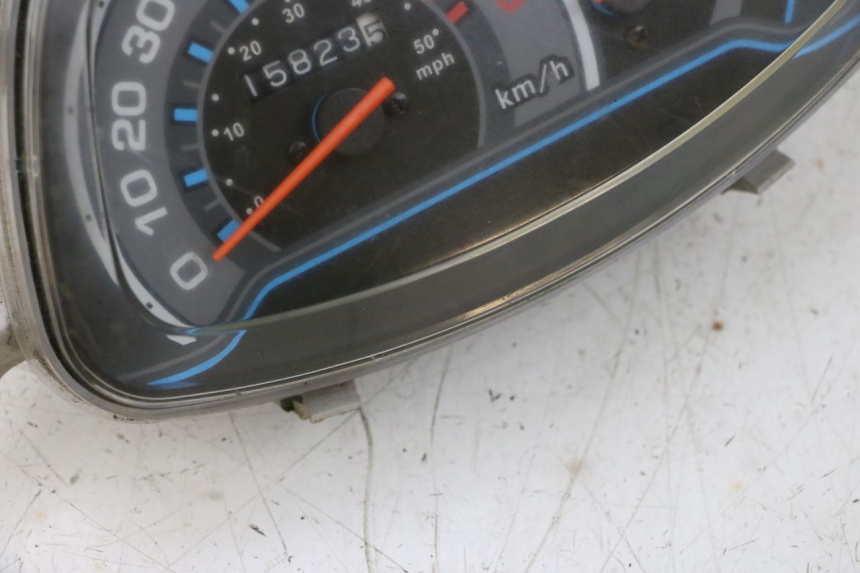 photo de TACHOMETER JM MOTORS SANTANA 50 (2014 - 2023) - Hochauflösende Nahaufnahme