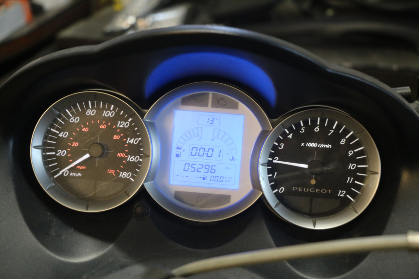 photo de TACHOMETER  PEUGEOT SATELIS 125 (2013 - 2018)