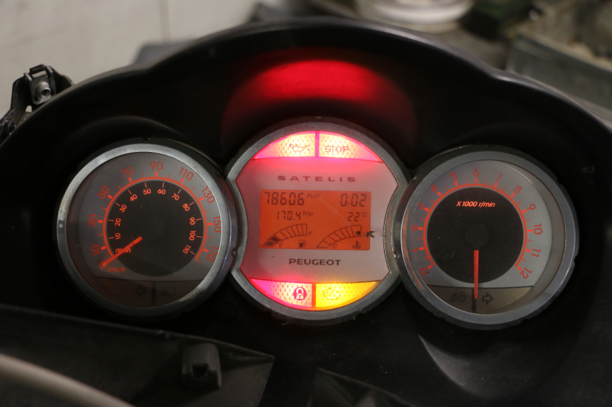 photo de TACHOMETER  PEUGEOT SATELIS 250 (2006 - 2012)