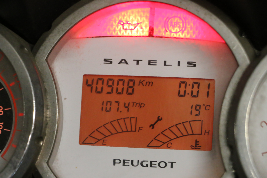 photo de TACHOMETER PEUGEOT SATELIS 125 (2006 - 2009)