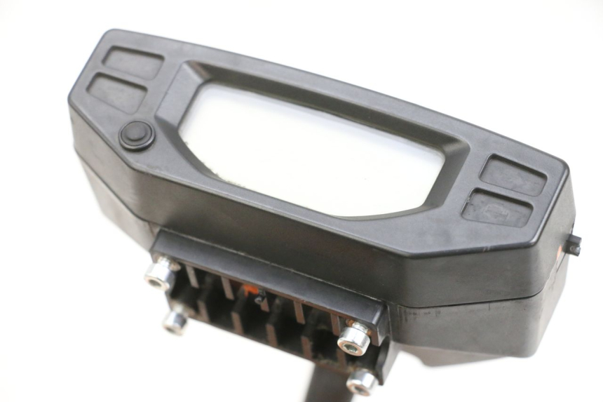 photo de TACHOMETER  PEUGEOT SPEEDFIGHT 4 4T EFI 50 (2021 - 2025) - Technische Nahaufnahme