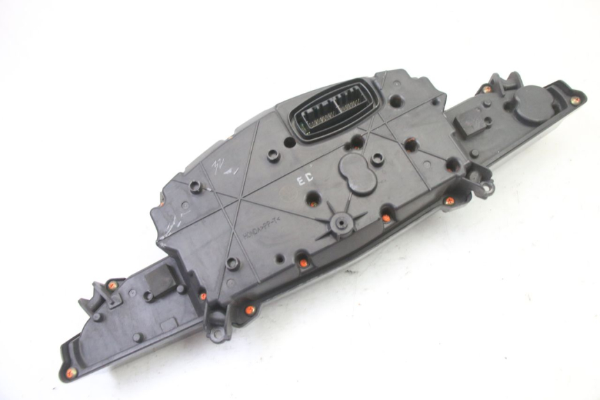 photo de TACHOMETER  HONDA ST PAN EUROPEAN 1300 (2002 - 2013)