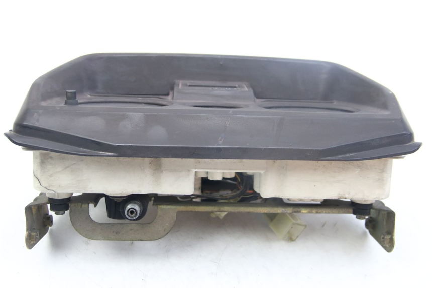 photo de TACHOMETER SUZUKI GSX-F GSX  F 1100 (1988 - 1994)