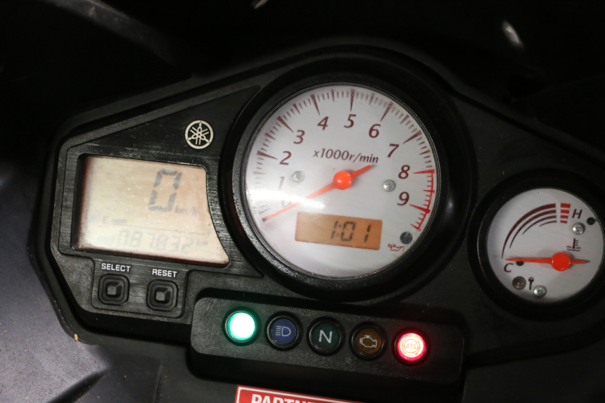 photo de TACHOMETER  YAMAHA TDM ABS 900 (2002 - 2014) - Zoom auf Gebrauchszustand