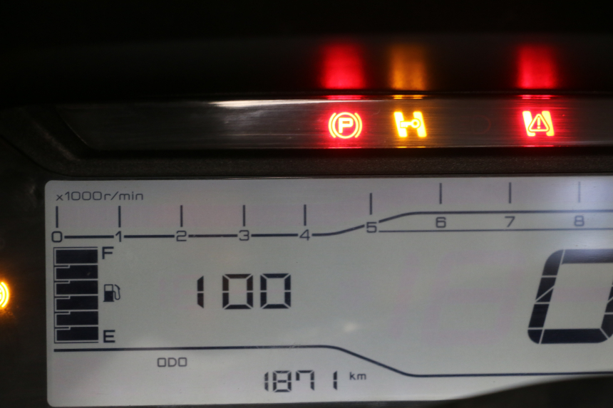 photo de TACHOMETER  YAMAHA TRICITY 300 (2020 - 2024) - Zoom auf Gebrauchszustand