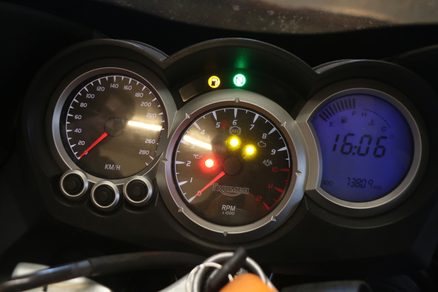 photo de TACHOMETER  TRIUMPH SPRINT ST ABS 1050 (2005 - 2007)