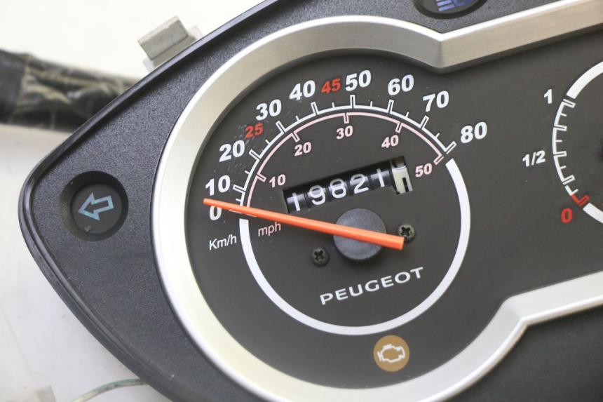 photo de TACHOMETER PEUGEOT TWEET 4T 50 (2018 - 2020)