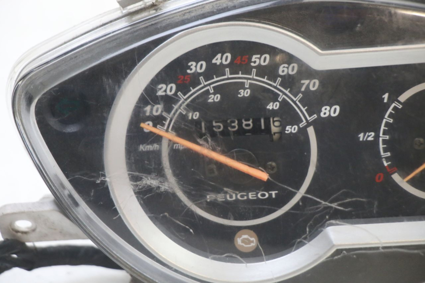 photo de TACHOMETER  PEUGEOT TWEET PRO CARGO 50 (2018 - 2020) - Zoom auf Gebrauchszustand