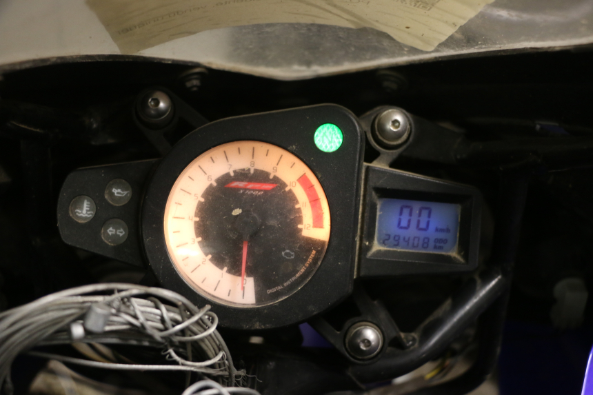 photo de TACHOMETER  YAMAHA TZR 50 (2008 - 2016) - Zoom auf Gebrauchszustand