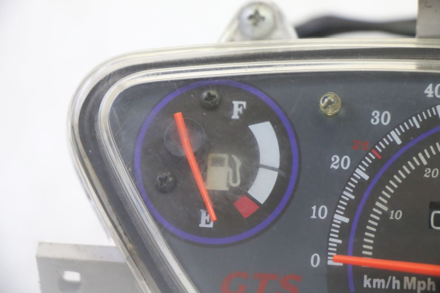 photo de TACHOMETER  GTS VICI 4T 50 (2020 - 2025)