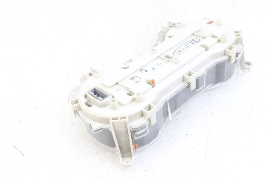 photo de TACHOMETER YAMAHA XMAX X-MAX ABS 125 (2017 - 2020) - Detailansicht des Bauteils