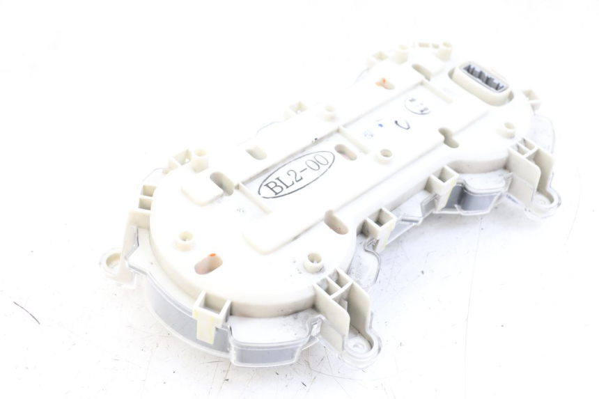 photo de TACHOMETER YAMAHA XMAX X-MAX ABS 125 (2017 - 2020) - Alternative Perspektive