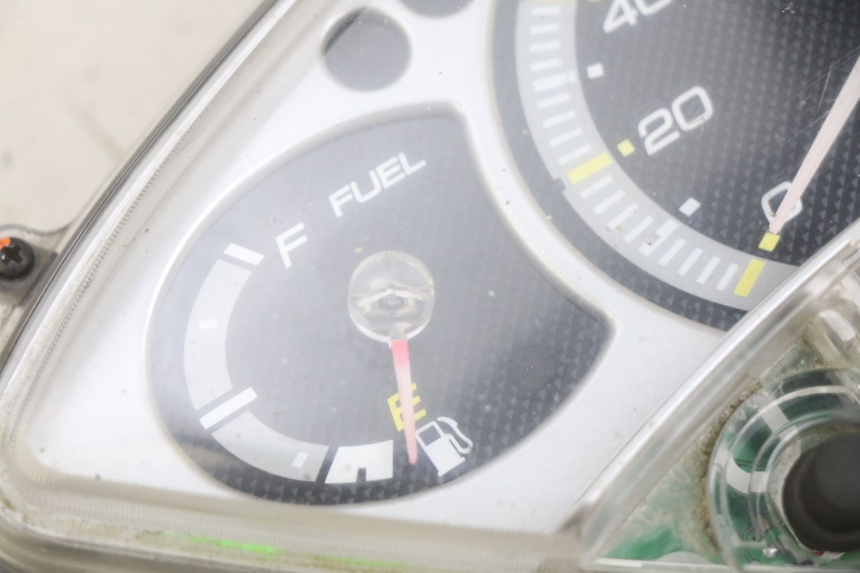 photo de TACHOMETER YAMAHA X-MAX XMAX 250 (2006 - 2009)