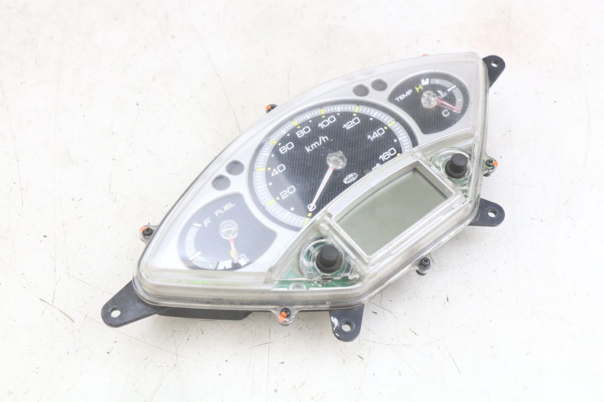 photo de TACHOMETER YAMAHA X-MAX XMAX 250 (2006 - 2009)