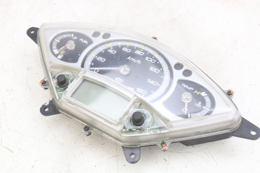 photo de TACHOMETER YAMAHA X-MAX XMAX 250 (2006 - 2009)