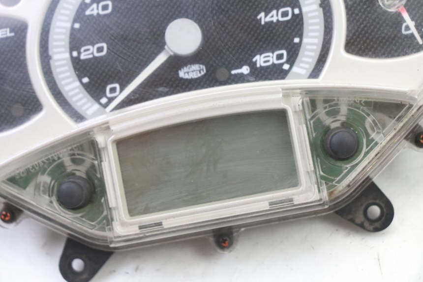 photo de TACHOMETER YAMAHA XMAX X-MAX 125 (2006 - 2009)