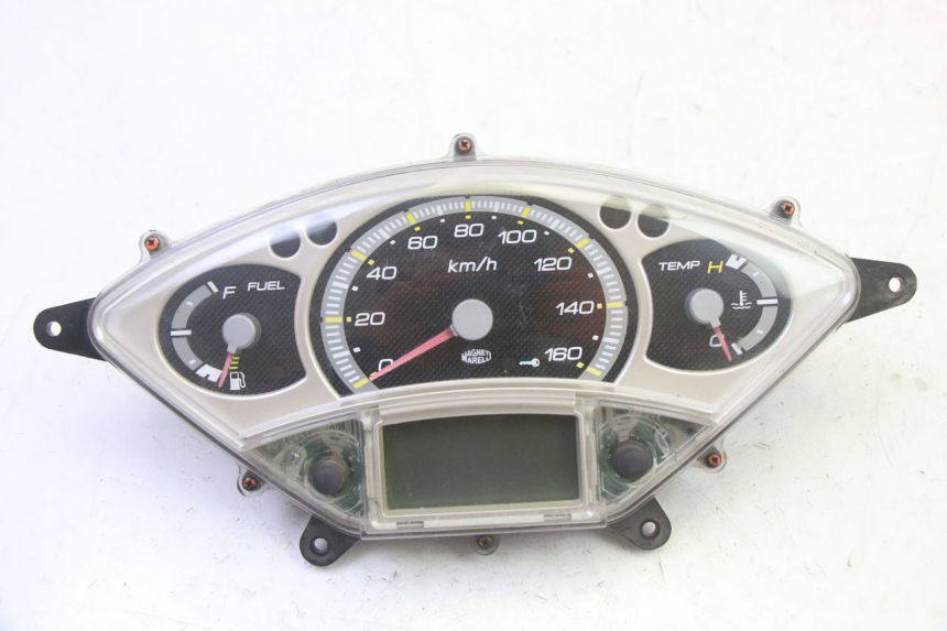 photo de TACHOMETER YAMAHA X-MAX XMAX 250 (2006 - 2009)