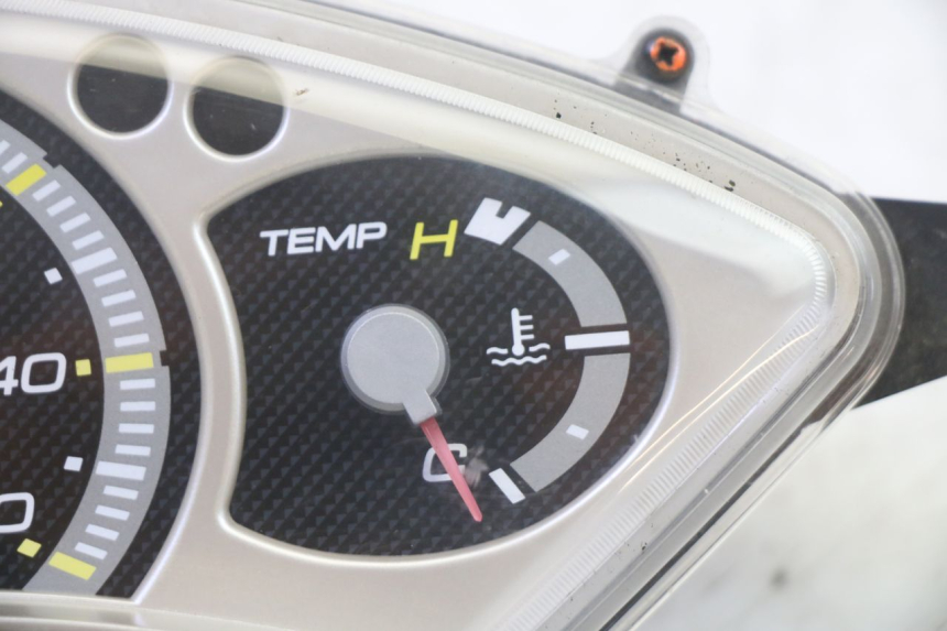 photo de TACHOMETER YAMAHA X-MAX XMAX 250 (2006 - 2009)