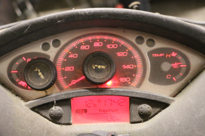 photo de TACHOMETER YAMAHA X-MAX XMAX 250 (2006 - 2009)
