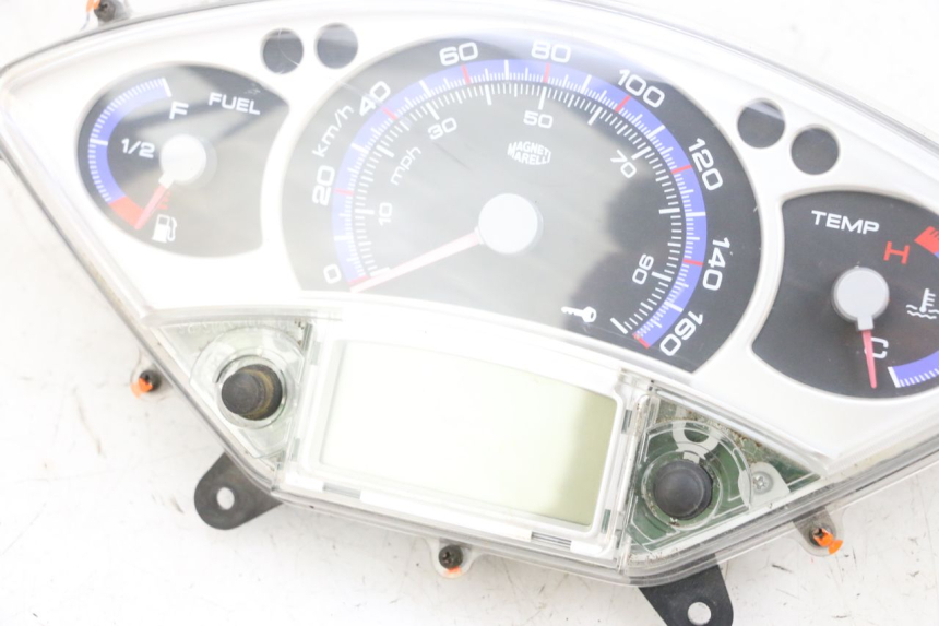 photo de TACHOMETER YAMAHA XMAX X-MAX 125 (2006 - 2009) - Qualität der Gebrauchtware