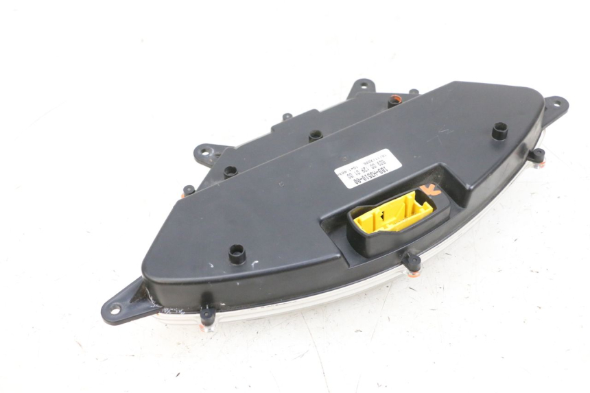 photo de TACHOMETER YAMAHA XMAX X-MAX 125 (2006 - 2009) - Alternative Perspektive